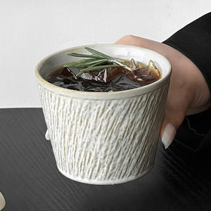 Set di Tazze <span class=keywords><strong>da</strong></span> Caffè in Ceramica Bianca e Marrone Stile Retrò Europeo, <span class=keywords><strong>Bicchieri</strong></span> Riutilizzabili in Porcellana con Logo Personalizzato - Product Image 4