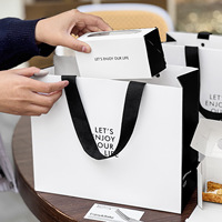 Boîte cadeau rectangulaire jetable autoportante écologique noire mate avec fenêtre pour emballage alimentaire