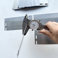 Couteau à découper le carton résistant à l'usure 177*77*1.5 avec fixation à 4 trous pour machines d'emballage automatiques Lames industrielles