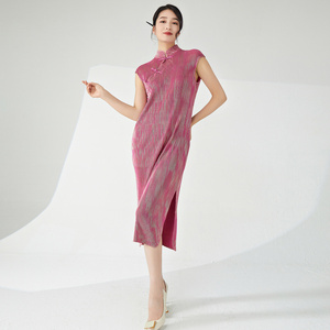 Abito da donna senza maniche a pieghe elasticizzato di media lunghezza, stile retrò <span class=keywords><strong>con</strong></span> <span class=keywords><strong>spacco</strong></span>, design cinese, alta qualità, all'ingrosso - Product Image 6