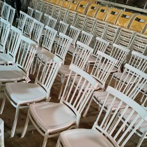 راحة عصرية قابلة للطي حديثة PP مع أرجل خشب الزان للأثاث المنزلي في الشقق - Product Image 4