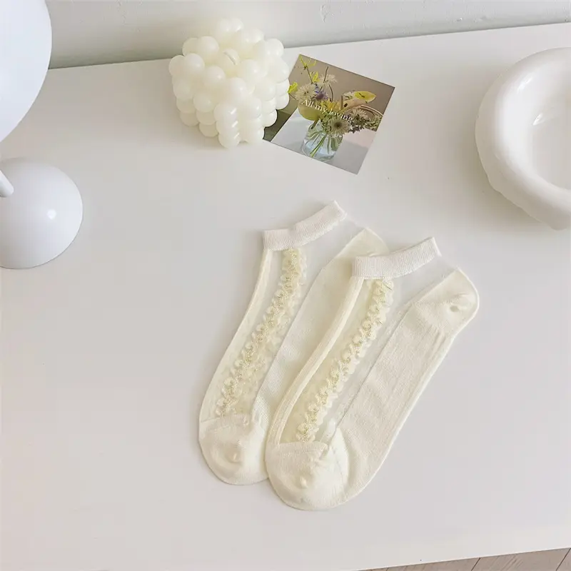 White Style Lace Socken für Frauen Mädchen Sheer Short Socks Großhandel Knöchel Socken