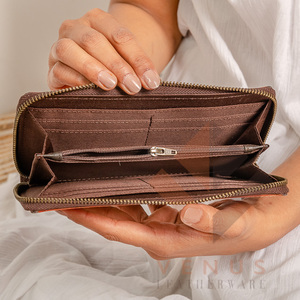 High Quality Women's Genuine Leather Purse Wallet Fashionable Long Design Clutch Bag with Open Closure and Decorative Feathers - Product Image 2