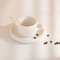 Tasse et soucoupe en céramique blanche mate de style nordique, de luxe, à prix abordable, fabriquées en usine, pour café et lait