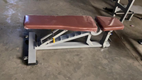 ST-8055 Nouveau design Banc de musculation plat multifonctionnel à capacité personnalisable pour la musculation et l'entraînement en salle de sport