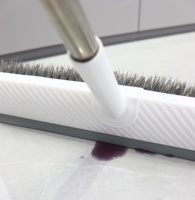 Brosse de nettoyage de sol multi-usages pour dépoussiérage et raclage à l'eau, avec manche extensible, vente en gros usine