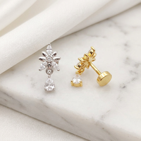 Anting-anting gantung bunga CZ berlapis emas 18K, zirconia bentuk tetesan air mata mungil, dengan paku datar, aman untuk tindik labret, perhiasan untuknya