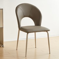 Leder-Esszimmerstuhl im Zeitgenössischen Stil mit Rattanähnlicher Rückenlehne Modernes Minimalistisches Design für Hotel-Restaurant-Nutzung Wohnmöbel