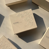 Boîtes cadeaux en papier rigide de luxe avec logo personnalisé, impression en relief, emballage de parfum avec ruban