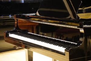 Harga Pabrik Yamaha Grand <span class=keywords><strong>Piano</strong></span> Bekas untuk Pertunjukan Konser Profesional dan Dekorasi Rumah Mewah - Product Image 2
