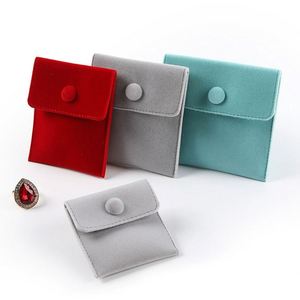 Pochette à rabat en velours de haute qualité 7x7cm, sac à bouton portable en velours avec bouton métallique pour le rangement de bijoux - Product Image 4
