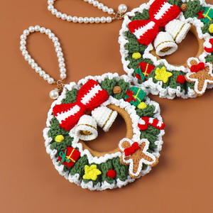 Guirlandes <span class=keywords><strong>de</strong></span> Noël et fleurs décoratives Guirlandes <span class=keywords><strong>de</strong></span> Noël faites à la main en <span class=keywords><strong>crochet</strong></span> Nœuds et clochettes décoratifs - Product Image 2