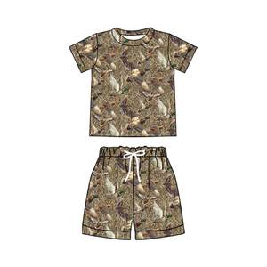 Preventa al por mayor: Conjuntos de verano para niños con estampado de camuflaje, MOQ 5, para hermanos pequeños, ropa nueva de seda de leche, precio de fábrica. - Product Image 1