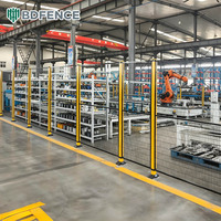 Clôture de sécurité modulaire en acier à faible teneur en carbone avec poteaux en acier renforcé pour postes de travail robotisés et protection des machines industrielles