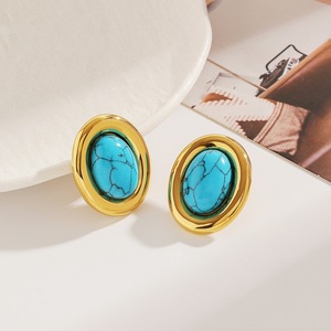 Boucles d'oreilles clous ovales en turquoise bleue, sertissage clos, acier inoxydable plaqué or 18 carats, bijoux de mode - Product Image 4
