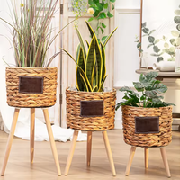 Penjualan laris Pot Pot Pot kaki kayu berdiri Hyacinth air keranjang berdiri lantai untuk rumah taman grosir Pot bunga & tanaman