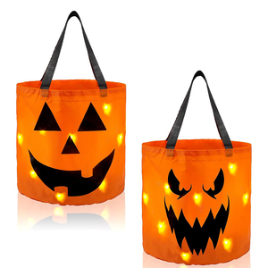 Bolsas de truco o trato de Halloween Cubos de calabaza Cubo de dulces de regalo reutilizable con luz LED - Product Image 2