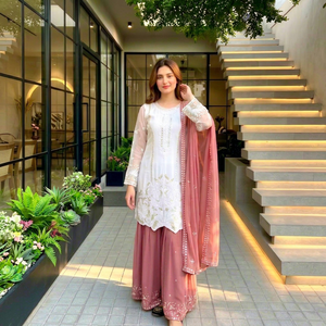Ensemble Kurta blanc brodé pour femmes, pantalon palazzo rose, dupatta, vêtements ethniques indiens pakistanais - Product Image 1