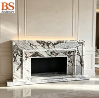 Cheminée autoportante moderne à double cadre en marbre Bvlgari Calacatta Viola pour salon de villa, sur mesure