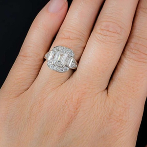 Anello con Zircone Rettangolare per Donne, Elegante Gioiello da Dito alla Moda - Product Image 2