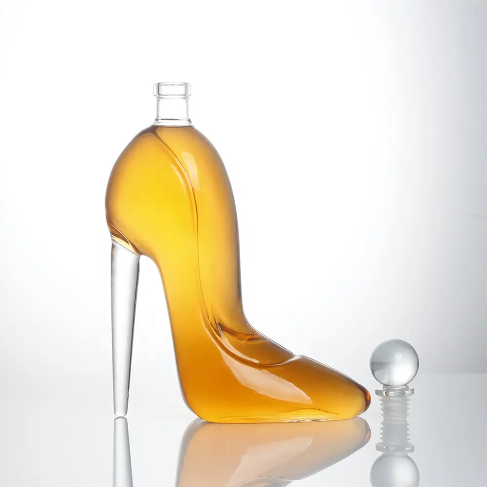 luxury unique handmade High-heeled shoes shape 750ml high borosilicate bottle for wine liquor