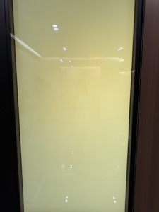 Vidrio Inteligente PDLC Personalizado de Fábrica, Vidrio Conmutable con Marco Negro Estrecho para División de Oficinas, Privacidad Eléctrica, Vidrio Esmerilado Transparente - Product Image 2