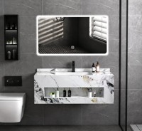 Meuble-lavabo de salle de bain en pierre frittée intégrée Calacatta Blanc, armoire flottante avec rangement ouvert, miroir LED à coins arrondis et robinet noir
