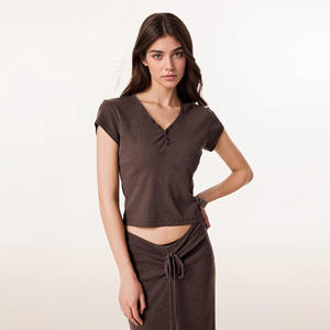 Conjunto de Falda Larga con Cordón y Top de Manga Corta con Cuello en V para Mujer, Cintura Ultra Baja, Transpirable, Estilo Casual, con Lazo - Product Image 5