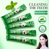 Bain de bouche jetable à la menthe 10ml x 20 pièces – Élimine les taches de café et de thé – Formule douce – Nettoyage en profondeur de la cavité buccale pour une haleine fraîche – Usage quotidien