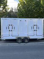 4 modules de toilettes mobiles de luxe d'extérieur, prix usine, fabricants de remorques sanitaires portables à vendre