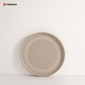 Juego de vajilla de cerámica esmaltada de color mate respetuoso con el medio ambiente con diseño acanalado sostenible - Product Image 4