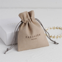 Boîte à bijoux en velours gris de luxe avec logo personnalisé pour colliers et montres, usine d'emballage de bijoux professionnelle OEM/ODM