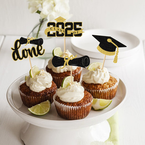 2025 Insertion <span class=keywords><strong>de</strong></span> carte <span class=keywords><strong>de</strong></span> gâteau <span class=keywords><strong>de</strong></span> remise des diplômes décoration <span class=keywords><strong>de</strong></span> fête saisonnière avec diplôme docteur chapeau Insertion <span class=keywords><strong>de</strong></span> Dessert <span class=keywords><strong>de</strong></span> Noël festif - Product Image 4