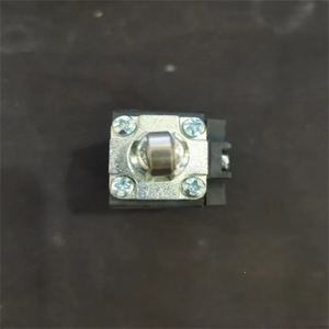 สวิตช์จำกัดระยะ ERSCE รุ่น E100-00-BI แบบขั้วต่อสกรูโลหะ สำหรับงานอุตสาหกรรม - Product Image 1