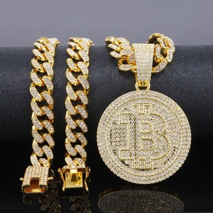 Collier pendentif en argent plaqué or Moissanite Hip Hop de luxe, très demandé, pour hommes, pour les boîtes de nuit, la mode streetwear et les soirées, vente en gros - Product Image 5