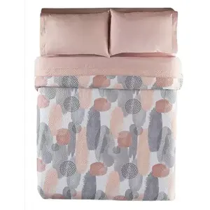 Couette légère Vianney Novo Milan King Size, motif géométrique imprimé, garnissage en polyester, utilisable en toutes saisons - Product Image 1