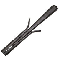 Main séparateur de roche coin Rocheux et cales démolition carrières