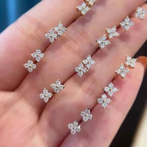 Boucles d'oreilles clous en or massif 18 carats pour femmes Xinfly, mini trèfle à quatre feuilles, diamant naturel 0,2 carat, petites et élégantes - Product Image 2