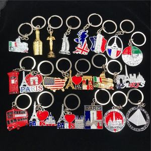 Porte-clés en métal commémoratif personnalisé avec logo, <span class=keywords><strong>mini</strong></span> <span class=keywords><strong>France</strong></span>, Italie, Royaume-Uni, Dubaï, Égypte, vente chaude 2024, porte-clés pour voiture, sac, souvenir - Product Image 1