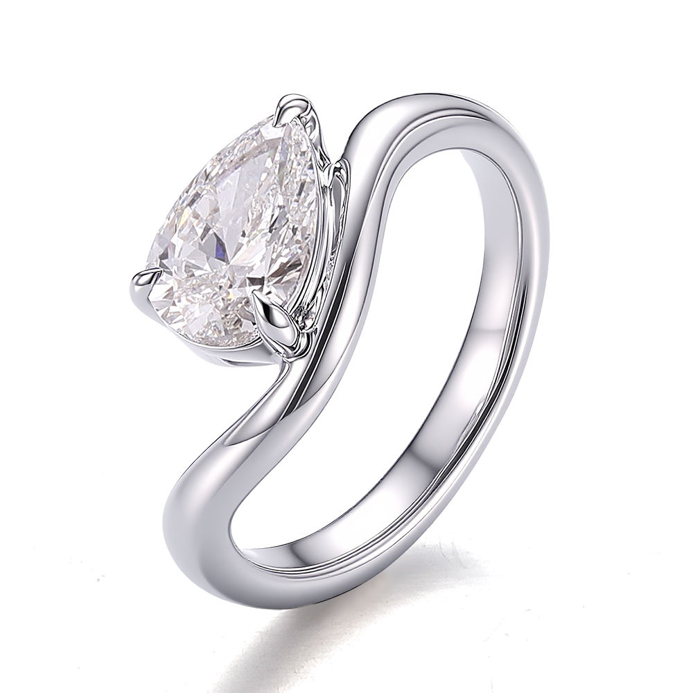 Bague en or massif 18 carats avec diamant de laboratoire