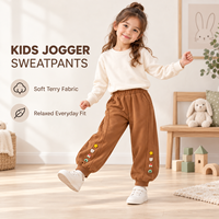 Pantalon de jogging doux en molleton pour enfants, personnalisé OEM ODM, avec applique marron café pour petites filles, avec revers, vente en gros, fabricant d'usine