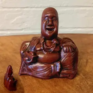 Die Buddha Flip Unerwartete Rückseite Buddhas Ornament Mittelfinger Lachende Buddhas Statue Glückliche Statue für Wohnkultur