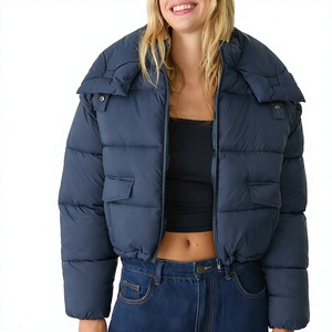 Blouson court matelassé pour femme, en duvet alternatif, avec fermeture éclair et capuche, pour un usage décontracté en hiver - Product Image 4