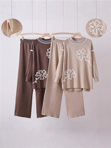 Set Casual in Maglia per Donna Autunno Inverno, <span class=keywords><strong>Cardigan</strong></span>, <span class=keywords><strong>Gilet</strong></span> e Pantaloni Larghi, Completo in Maglia per l'Inverno - Product Image 6