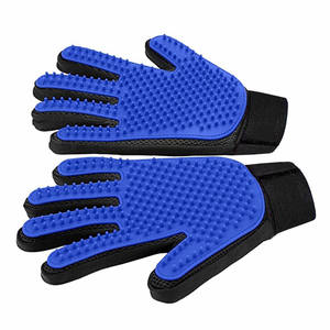 QUCHONPET nuovo guanto delicato per la pulizia degli animali domestici spazzola per Deshedding - Product Image 1