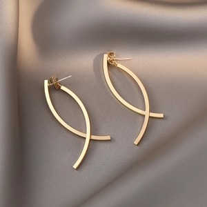 Pendientes Colgantes ACEWORKS |   Acero Inoxidable Chapado en Oro PVD de 18K |   Ligero, Impermeable, Hipoalergénico, Moderno y a la Moda para Mujer - Product Image 1