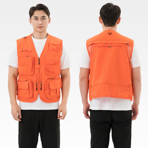 <span class=keywords><strong>Gilet</strong></span> de photographie pour hommes avec logo imprimé personnalisé Caractéristique chauffante Style rétro Multi-poches Polyester/Nylon Vêtements de travail Journaliste des médias - Product Image 3
