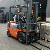 Chariot élévateur à contrepoids diesel de 1,5 tonne pour la manutention de palettes en entrepôt