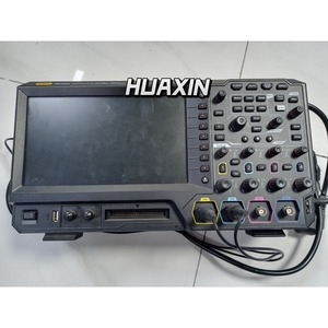 Osciloscopio de Señales Mixtas Tektronix MSO5204 de 4 Canales, 2 GHz, 10 GS/s USADO hx - Product Image 1