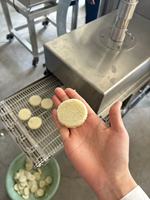 Machine industrielle électrique pour la fabrication de produits carnés, machine à former des galettes de hamburgers, de poulet et de bœuf, machine à faire des tourtes à la viande en promotion